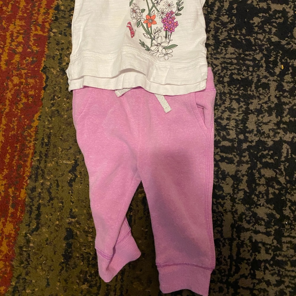 Carters set - Picture 2 of 2